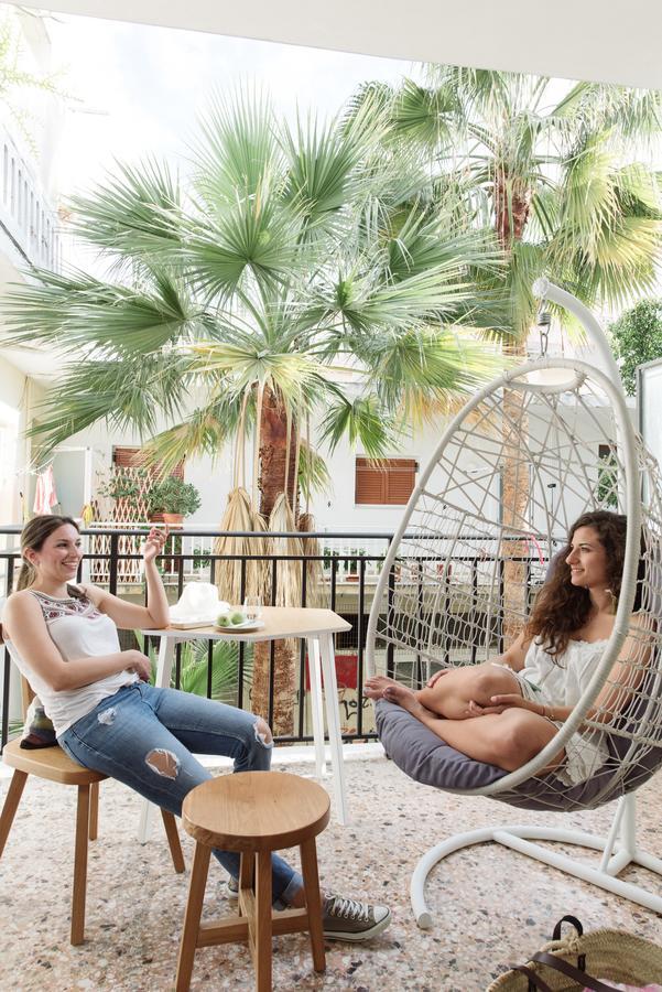 Hostal Cocoon *